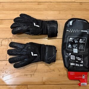 Reusch Black Soccer Goalkeeper Gloves